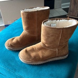 Koolaburra by Ugg boots